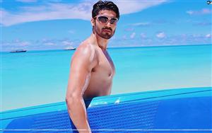 Gurmeet Choudhary is on fire in a hot beach look